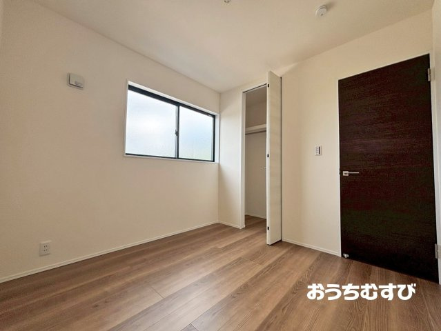 春日井市桃山町定野(全3棟)の洋室