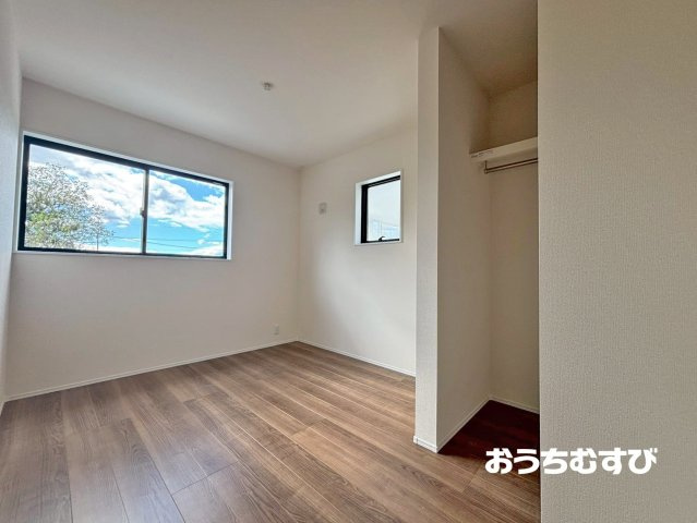春日井市桃山町定野(全3棟)の洋室