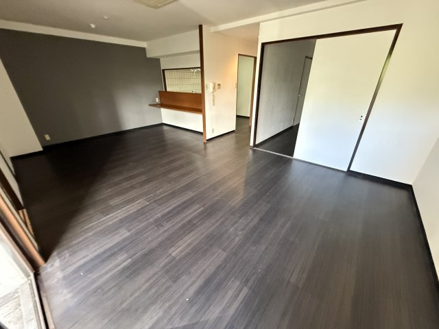 グレインヂ泉丘の居間・リビング
