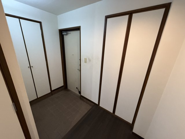 グレインヂ泉丘の玄関