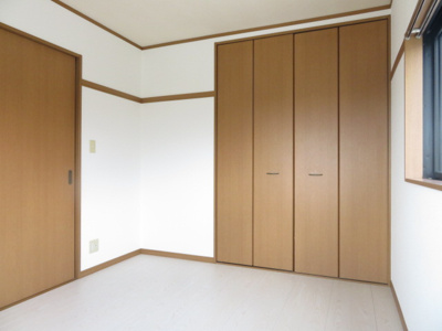 【洋室】 | ガーデンフラット | 北洋室