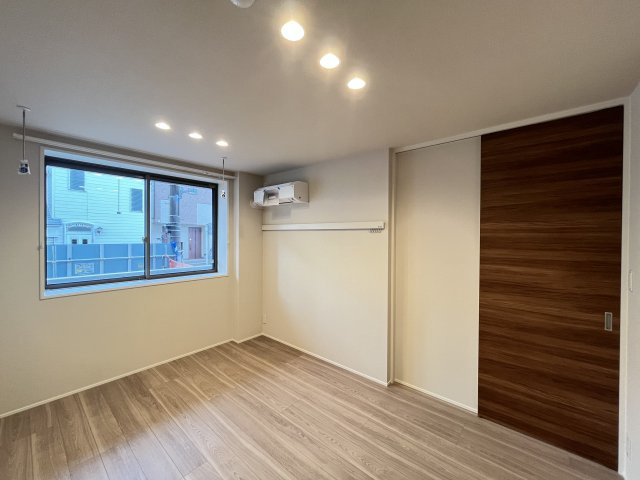 アルビオン　コートの洋室|エアコン・照明は全室完備♪