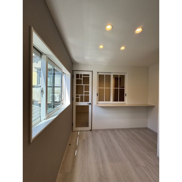 池島町戸建の居間・リビング