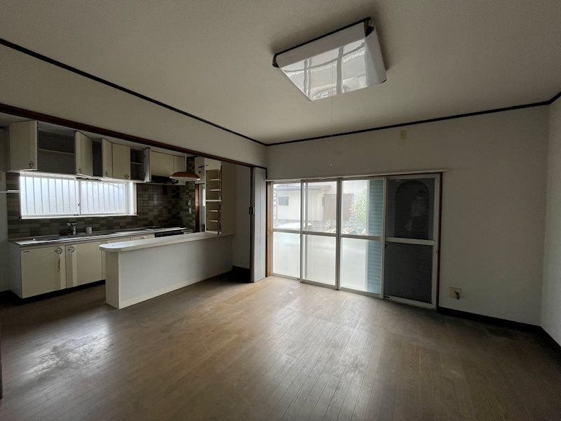 庄内町5丁目　中古戸建の居間・リビング