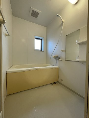 メゾン古閑中の浴室