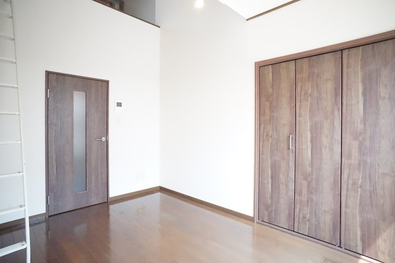 プラムガーデンの寝室