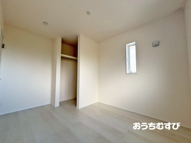 春日井市桃山町定野(全3棟)の洋室