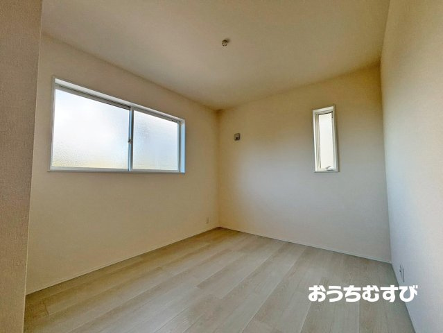 春日井市桃山町定野(全3棟)の洋室