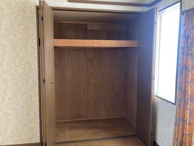 神戸市北区鈴蘭台北町５丁目の一戸建ての収納|各部屋に収納スペースを完備しています