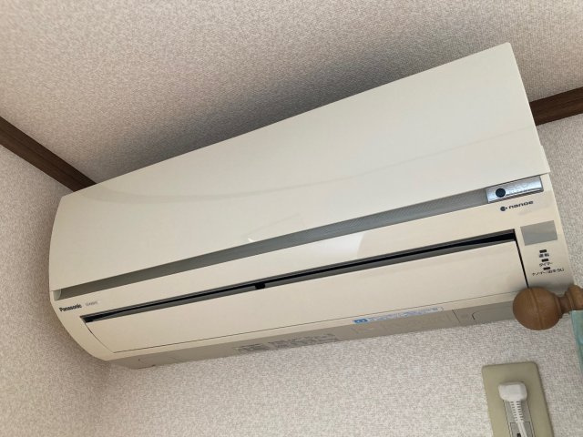 神戸市北区鈴蘭台北町５丁目の一戸建ての設備|エアコン3台付いてます（残置物）