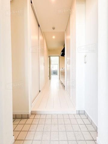 ラルヴェールⅢの玄関|シューズボックス付きの玄関☆