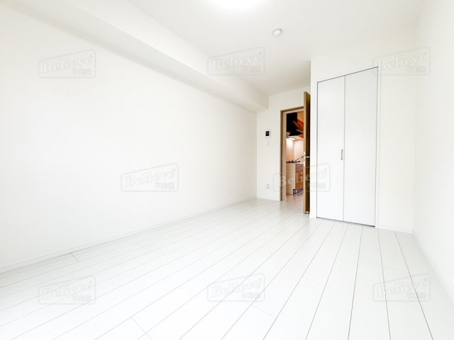 ラルヴェールⅢの居間・リビング|明るい室内です☆