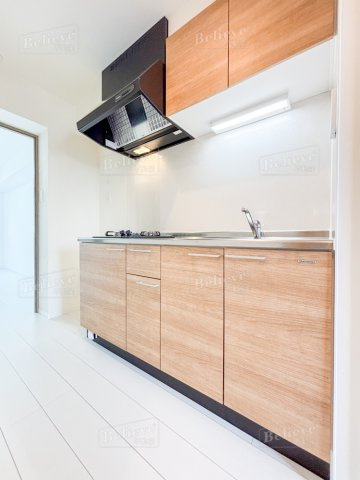 ラルヴェールⅢのキッチン|2口コンロシステムキッチンです♪