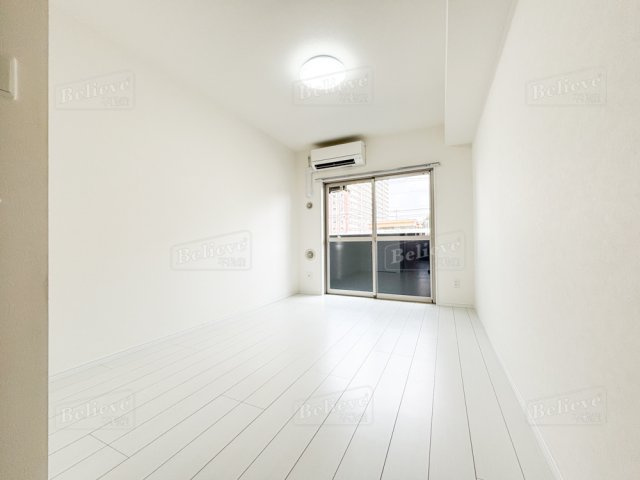 ラルヴェールⅢの寝室|クローゼット付きの洋室です☆