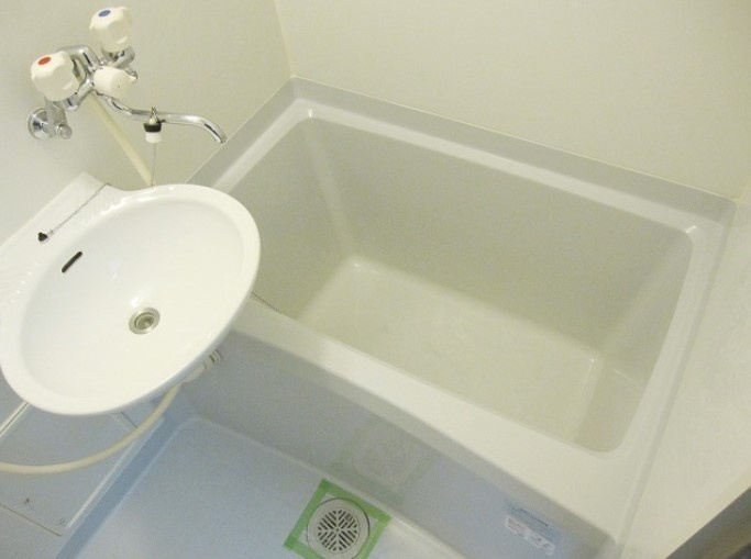 アンプルール　フェール　レーベンの浴室