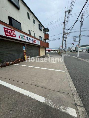 レスペート西庄Ⅲの駐車場