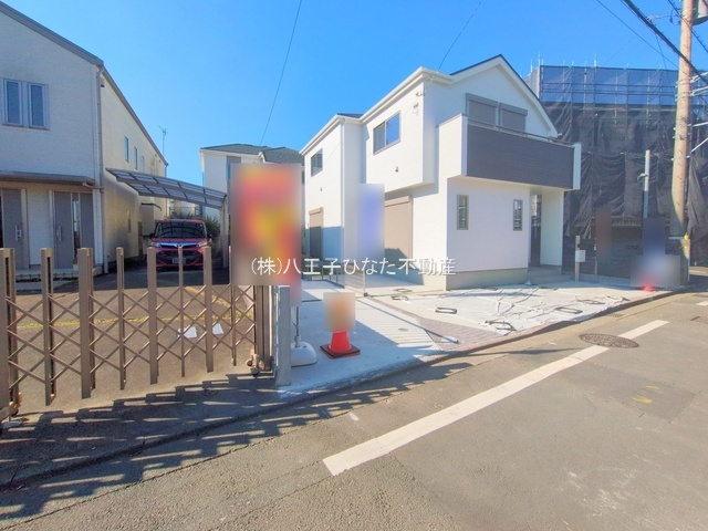 祝　成約済み　八王子市　狭間町　新築戸建て　の前面道路含む現地写真|～仲介手数料無料☆八王子ひなた不動産～八王子市狭間町　新築戸建て