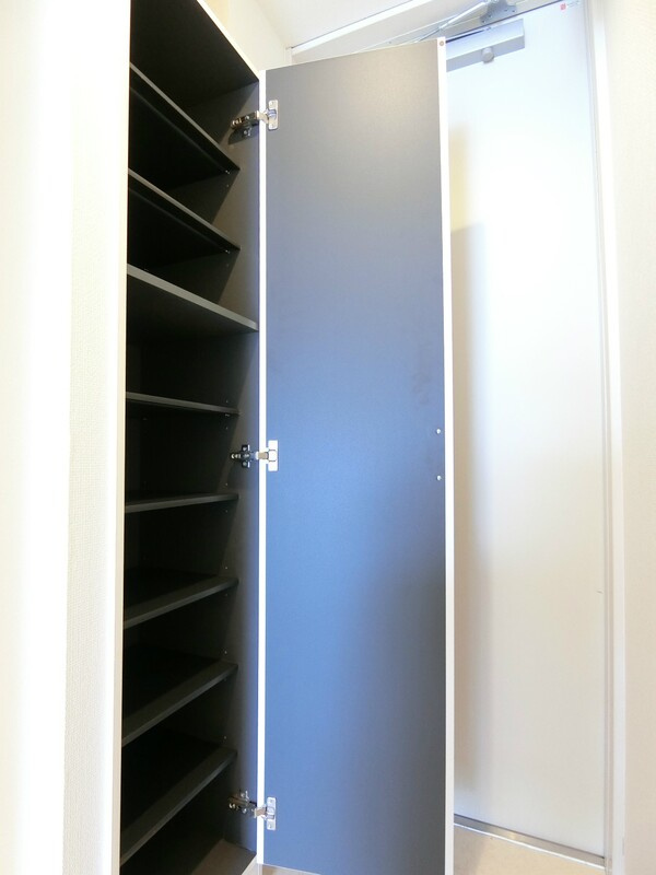 リブリ・スカイブルー ライズの収納