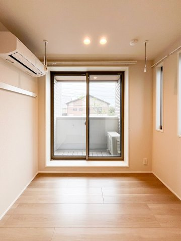 アルビオン　コートの洋室|エアコン・照明は全室完備♪