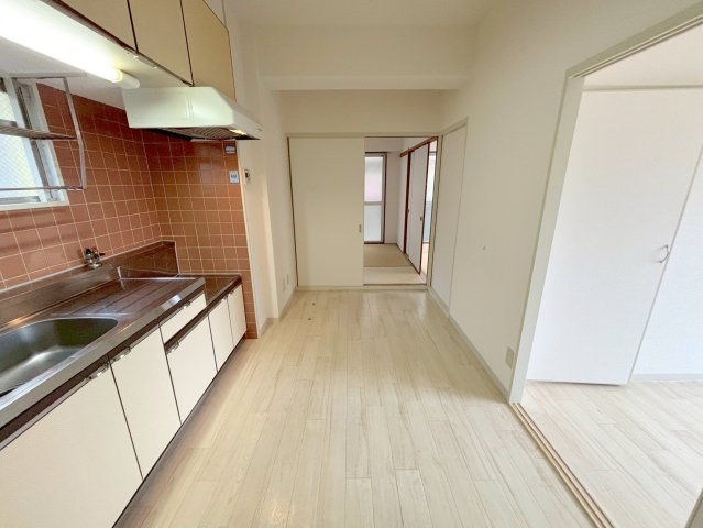 ベルフラワー山下の居間・リビング