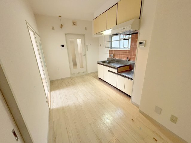 ベルフラワー山下の居間・リビング