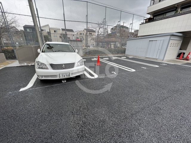 ブールドネージュ　中本小学校区の駐車場|ブールドネージュ　駐車場