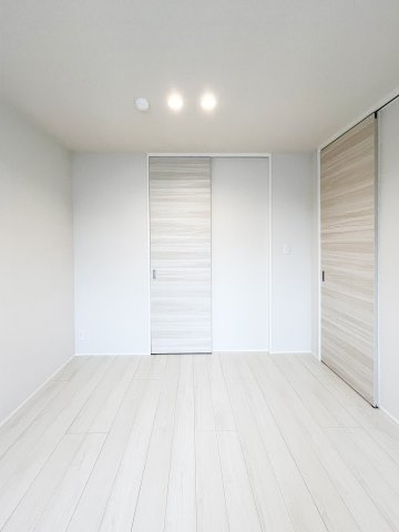 アルビオン　コートの洋室|エアコン・照明は全室完備♪