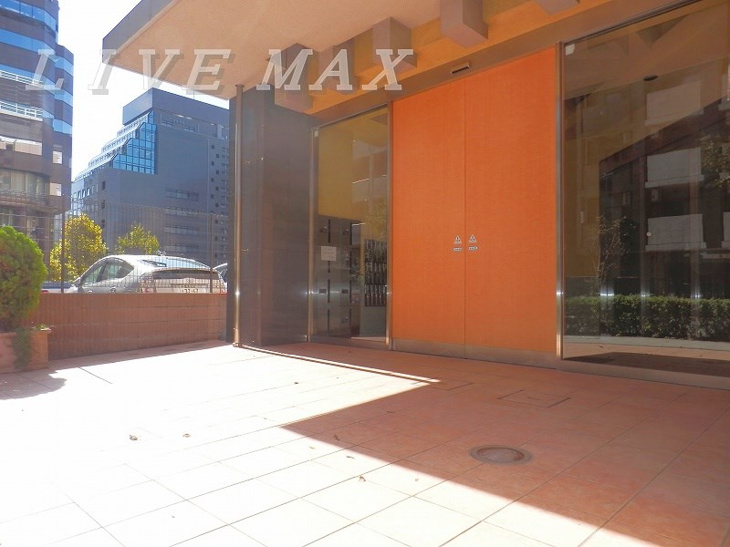 【エントランス】レグラス新横浜駅前 