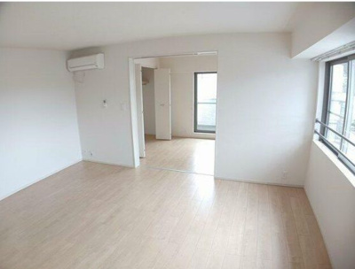  | ベラ・ルーチェ東山