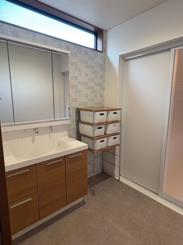 津幡町中須加　の独立洗面台