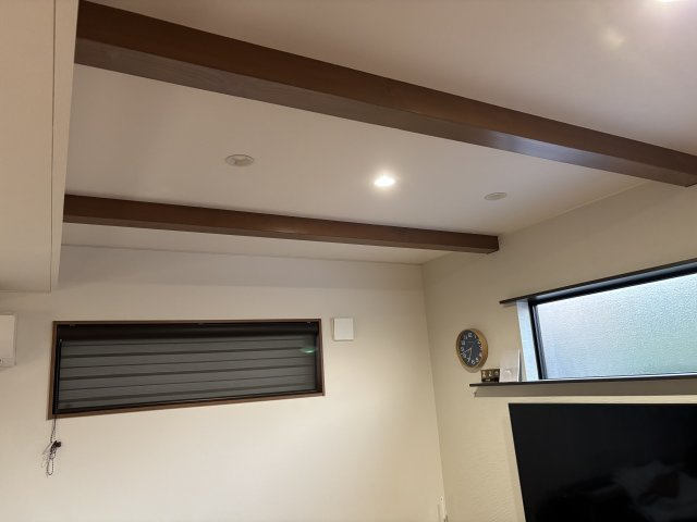 津幡町中須加　の居間・リビング