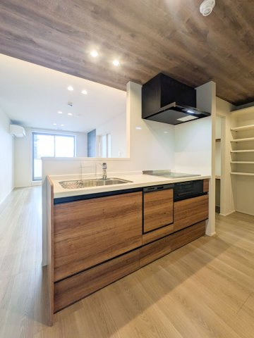 アルビオン　コートのキッチン|ビルトイン食洗機付きで、家事の手間も軽減♪