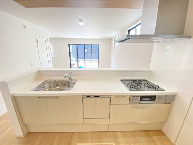 『八王子市新築戸建て』八王子市楢原町979-16【仲介手数料無料】　２期のキッチン|～仲介手数料無料☆八王子ひなた不動産～八王子市楢原町　新築戸建て