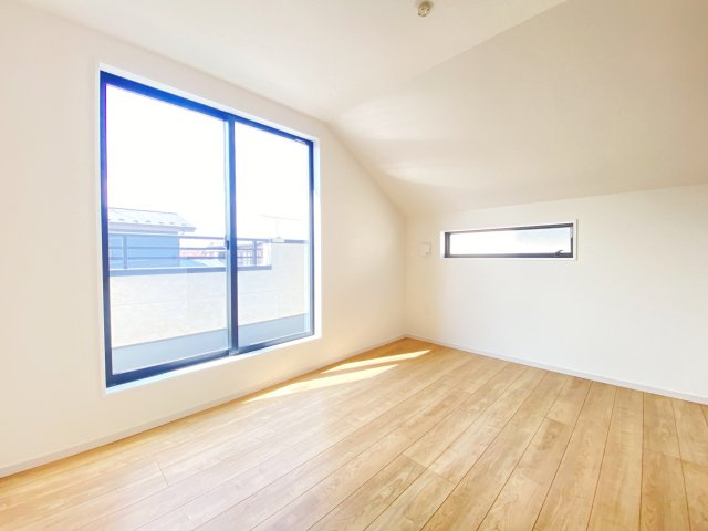 『八王子市新築戸建て』八王子市楢原町979-16【仲介手数料無料】　２期の洋室|～仲介手数料無料☆八王子ひなた不動産～八王子市楢原町　新築戸建て