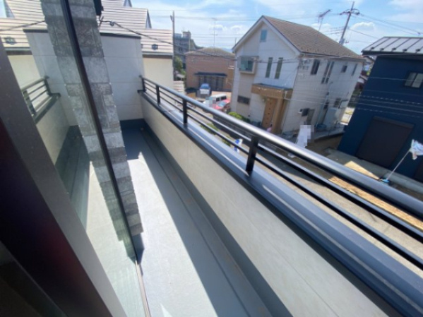 『八王子市新築戸建て』八王子市楢原町979-16【仲介手数料無料】　２期のバルコニー|～仲介手数料無料☆八王子ひなた不動産～八王子市楢原町　新築戸建て