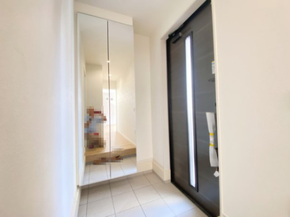 『八王子市新築戸建て』八王子市楢原町979-16【仲介手数料無料】　２期の玄関|～仲介手数料無料☆八王子ひなた不動産～八王子市楢原町　新築戸建て