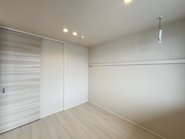 アルビオン　コートのその他|ピクチャーレール♪室内物干し竿掛け有り