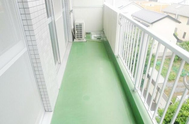 メゾンドグリュー桜のバルコニー