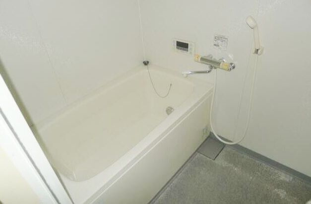 メゾンドグリュー桜の浴室