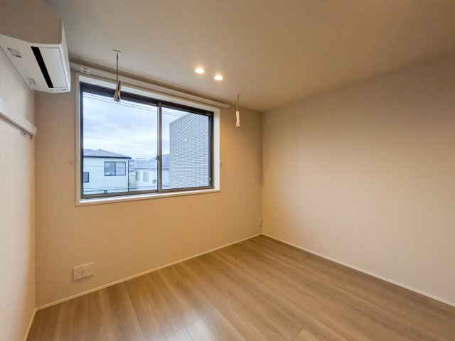 アルビオン　コートの洋室|エアコン・照明は全室完備♪