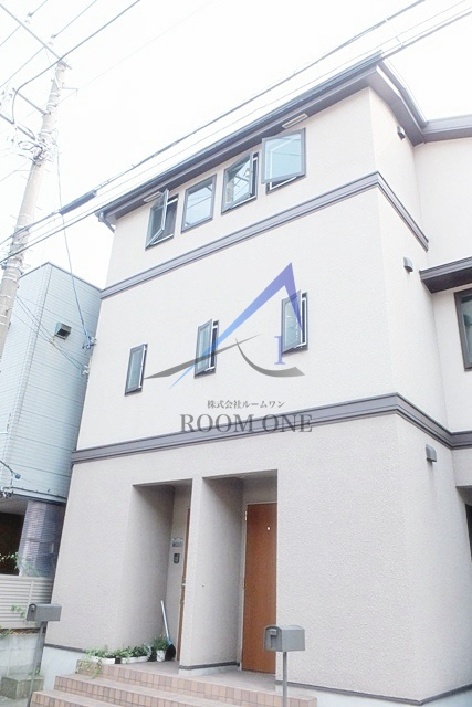 ＦＬＡＮＣ ＰＬＡＧＥ