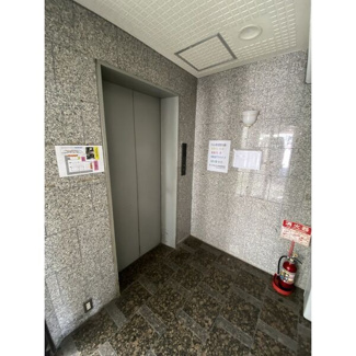 【エントランス】 | エスワイビル　エントランス