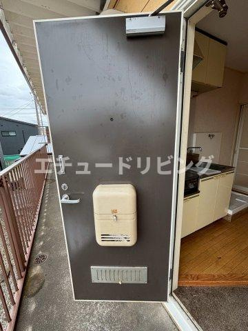コスモス９２のエントランス