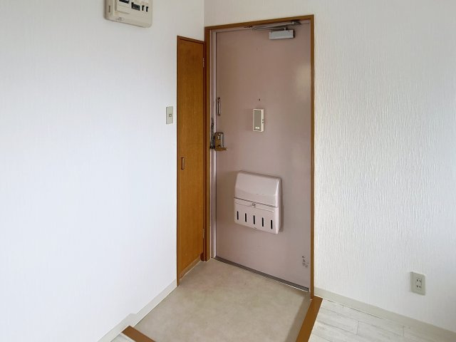 シャトレ―木の実町の玄関