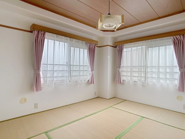 シャトレ―木の実町の和室