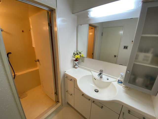 熱海プラザの独立洗面台