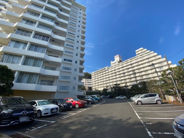 熱海プラザの駐車場