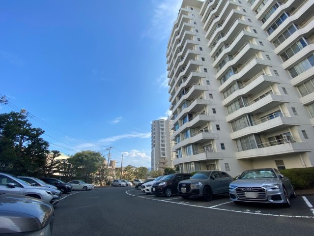 熱海プラザの駐車場