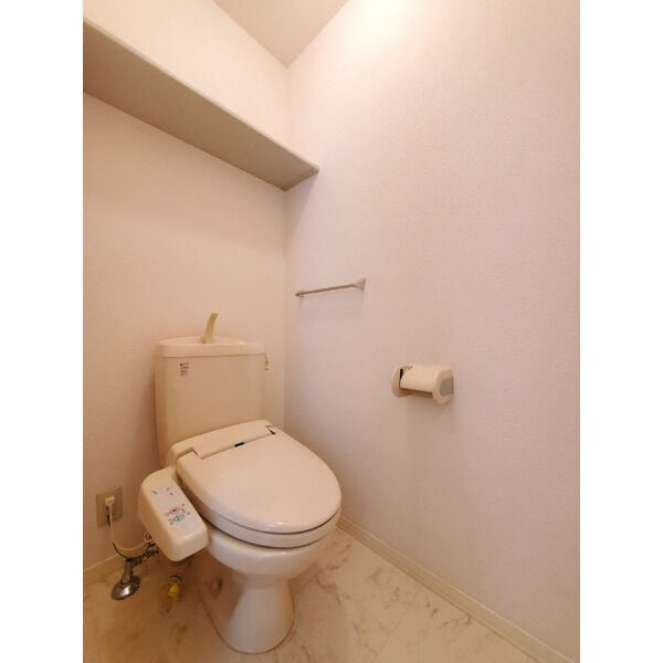 メゾンドリームのトイレ|嬉しい温水洗浄便座付き♪