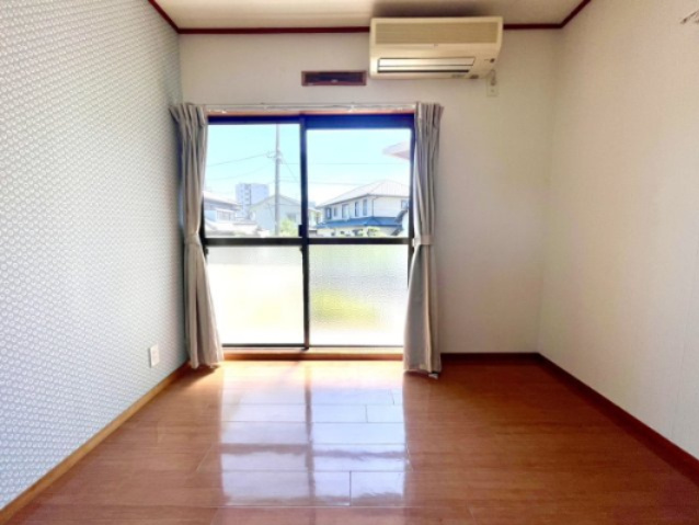 長久手市塚田戸建の洋室|洋室約7.4帖